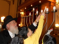 Chanukka mit Rabbiner Ehrenberg