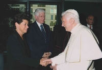 Lala Süsskind trifft Papst Benedikt XVI.