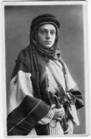 Jüdischer Junge als Scheich verkleidet, Purim 1922 in Jerusalem. Foto: pikiwiki
