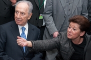 Israels Staatspräsident Shimon Peres, Vorsitzende der Jüdischen Gemeinde zu Berlin, Lala Süsskind